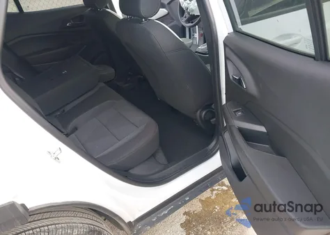 2025 Chevrolet Trax Fwd Ls z USA, uszkodzony, nr VIN KL77LFEP3SC316361